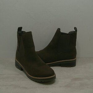 Kensie Klasse Chocolate Brown Faux Suede Chelsea Ankle Boot Lug Sole Size 10 M